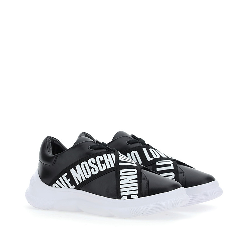 moschino outlets
