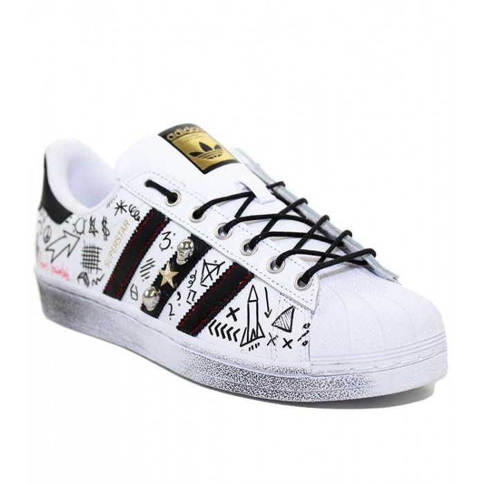 ADIDAS CARTOON STUD
