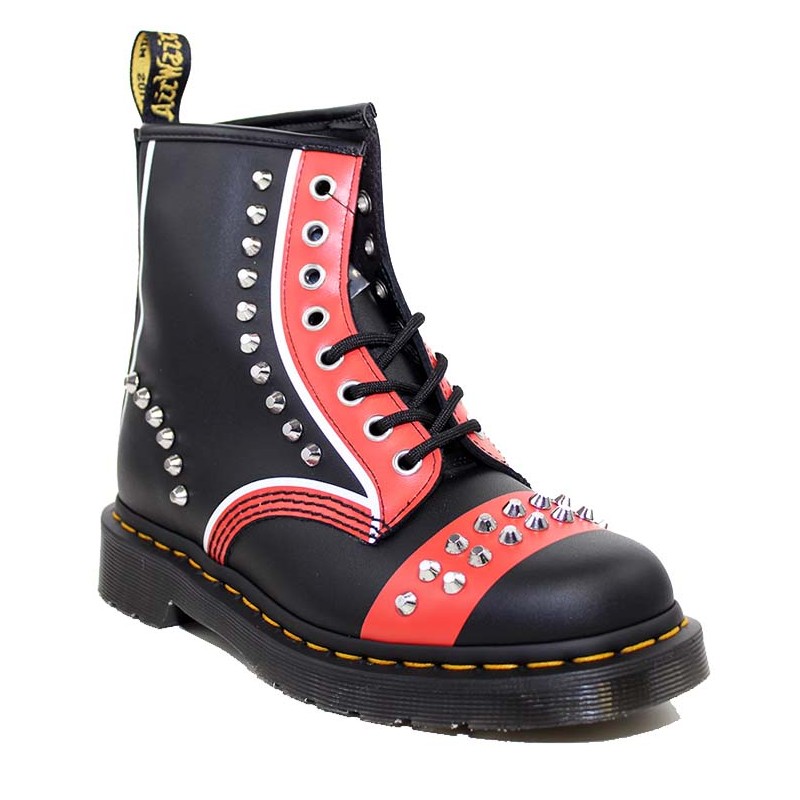 DR. MARTENS 1460 STUD HERO BACKHAND