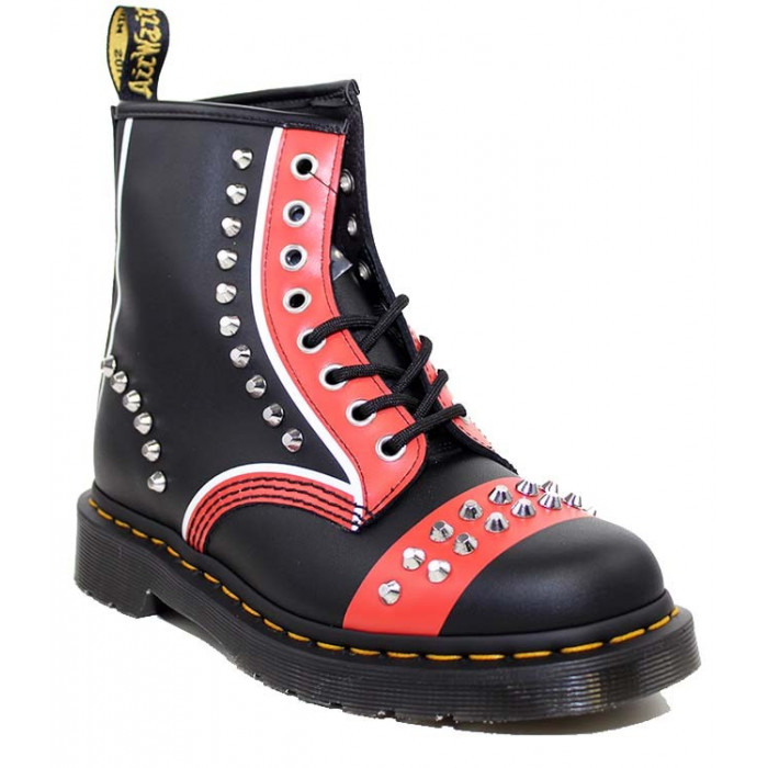 DR. MARTENS 1460 STUD HERO BACKHAND