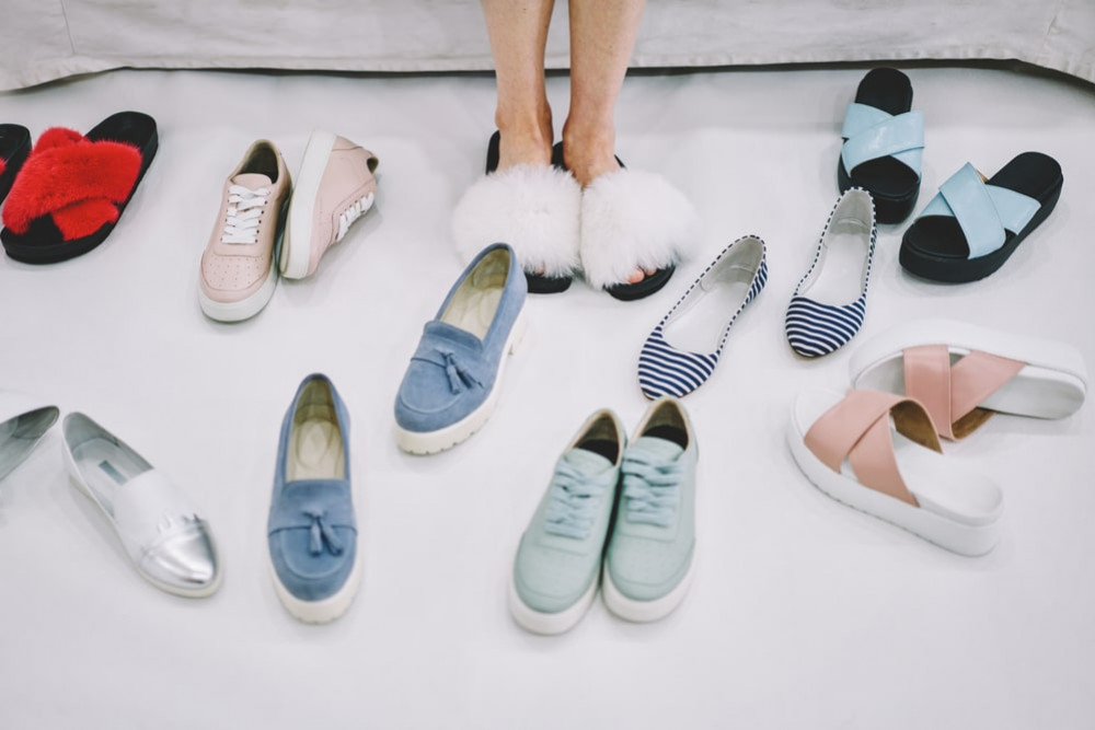 Pantofole eleganti: le scarpe chic da indossare in casa